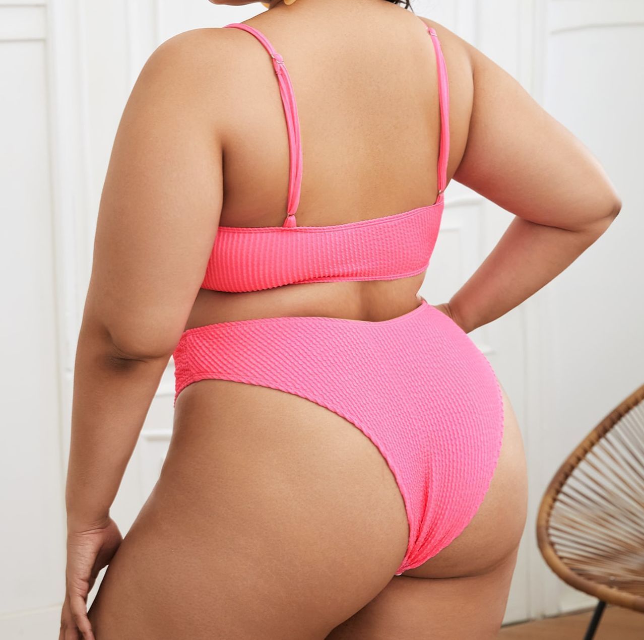 Plus-Size Solid Color Bikini Swimsuit for Sleek Confidence-Theone Apparel