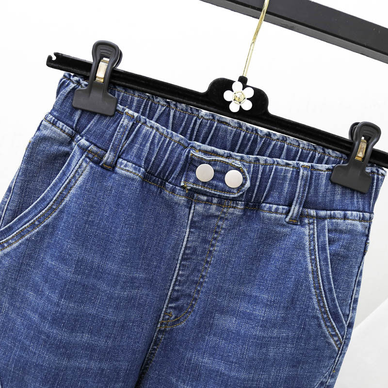 Jeans denim modis yang pas dengan kenyamanan ramping