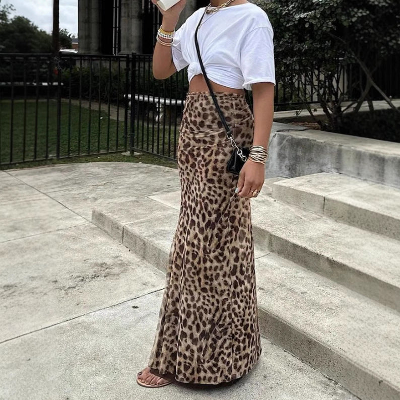 Saia de cintura alta impressão de leopardo para looks ousados ​​elegantes