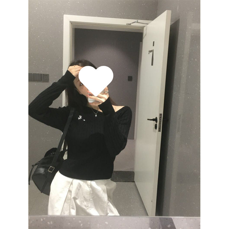 New Korean-style Sweet-and-cool Sister Embroidered Off-shoulder Long-sleeve Knit Top