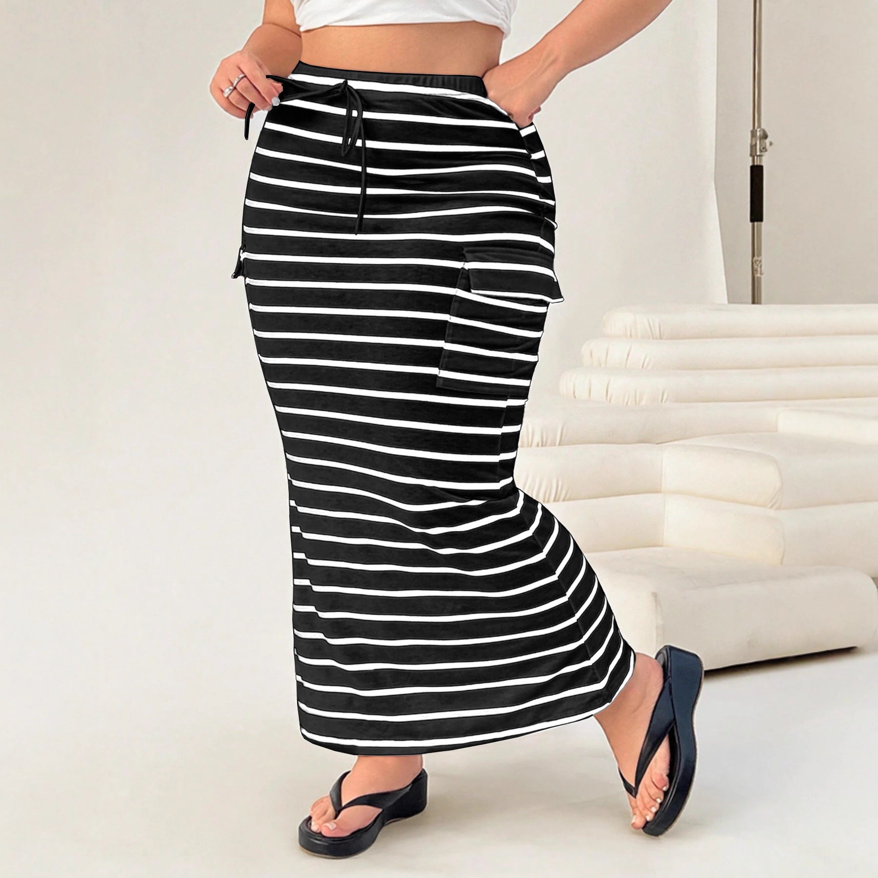 Gonna d'anca in forma slim in forma a maglia con semplice dettaglio tascabile