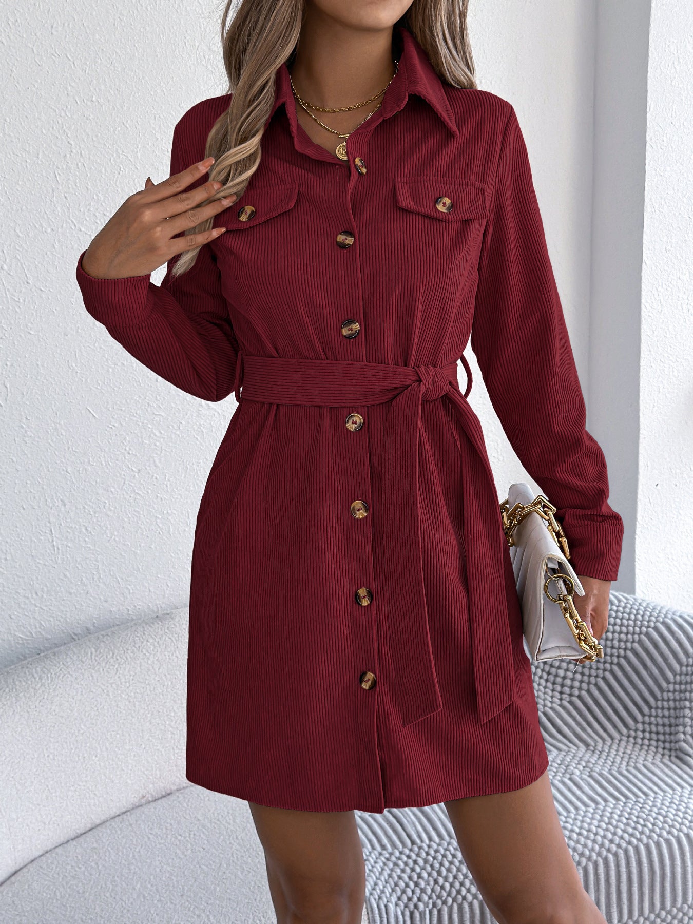 Gezellige corduroy-shirtjurk met veter-detail en stijl met één borsten