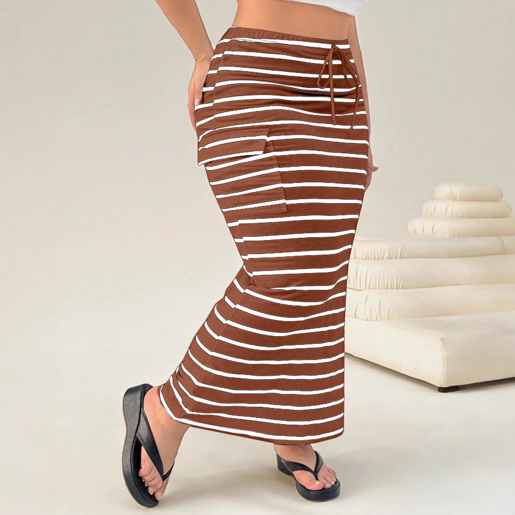 Gonna d'anca in forma slim in forma a maglia con semplice dettaglio tascabile