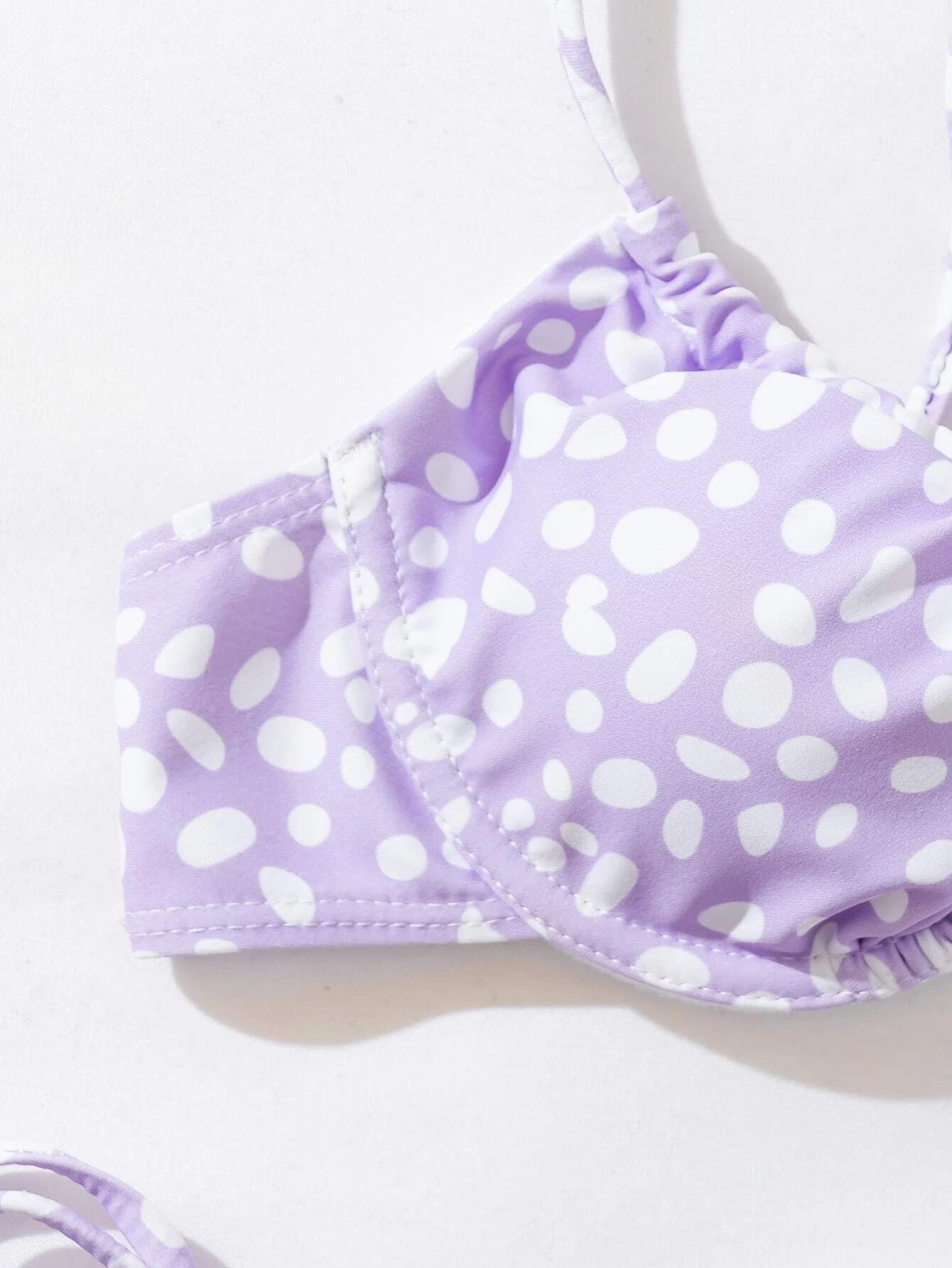 Abito bikini diviso da donna chic per un'estate elegante