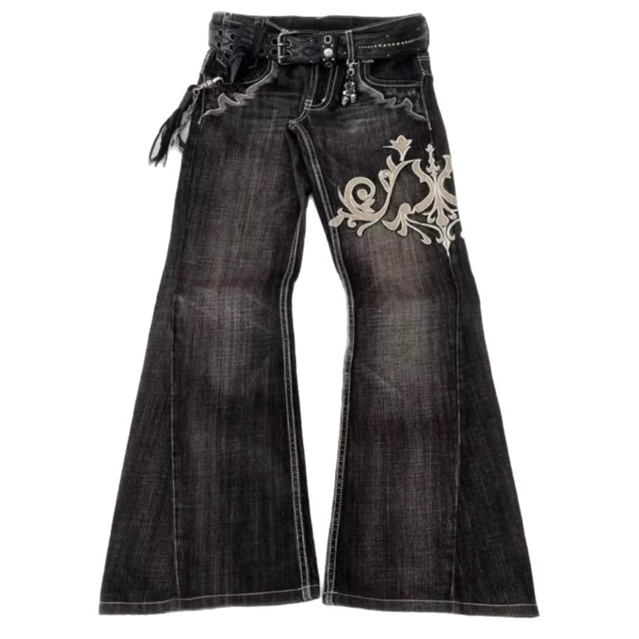 Jeans ricamati alla moda con eleganza cucita a macchina