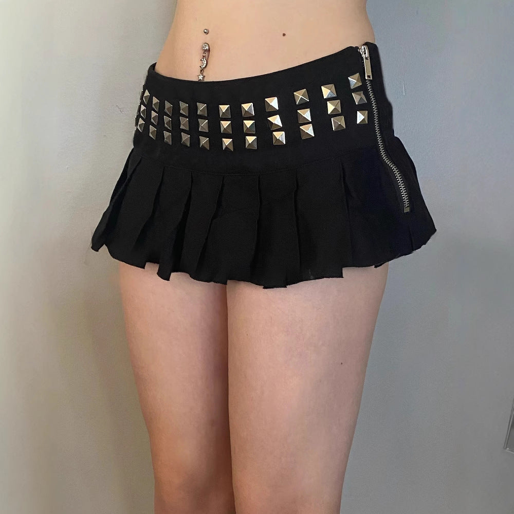Geplooide rok met sprankelend detail voor zomerglam