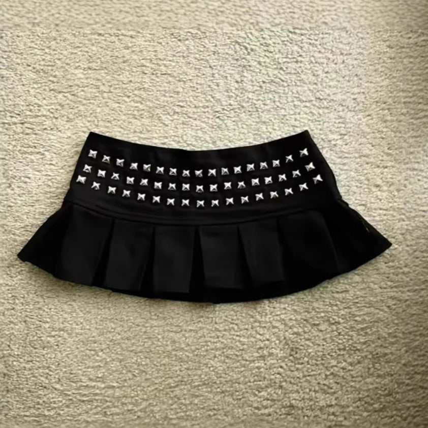 Geplooide rok met sprankelend detail voor zomerglam