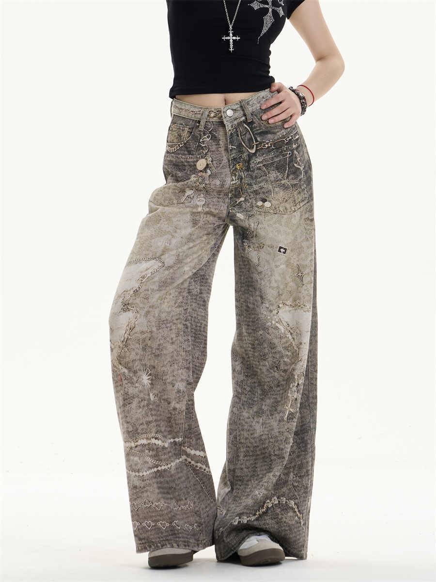 Jeans retro desgastados con atractivo relajado
