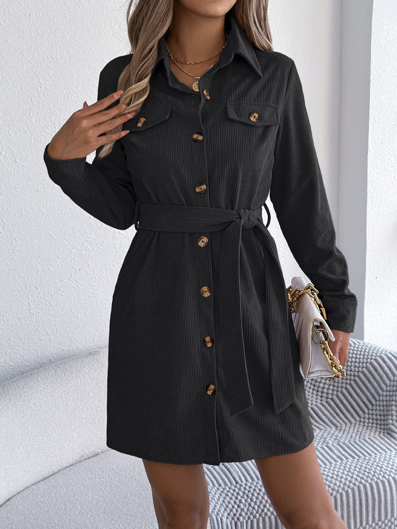 Gezellige corduroy-shirtjurk met veter-detail en stijl met één borsten