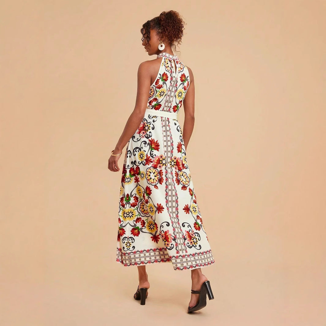 Vestido midi de impressão floral romântica com detalhes sem mangas
