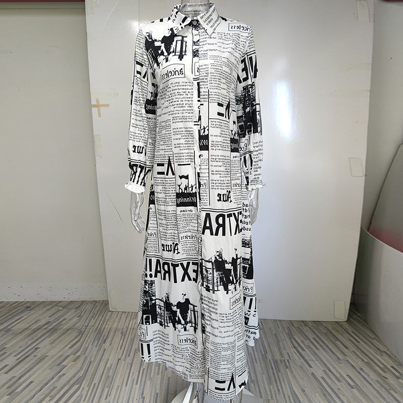 Zeitungsdruck-Shirt-Kleid mit entspannten Button-Down-Anziehungskraft