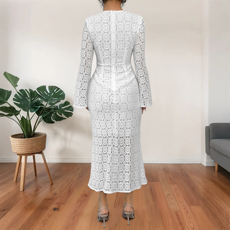 Vestido elegante de rabo de peixe com renda com sedutora silhueta esbelta