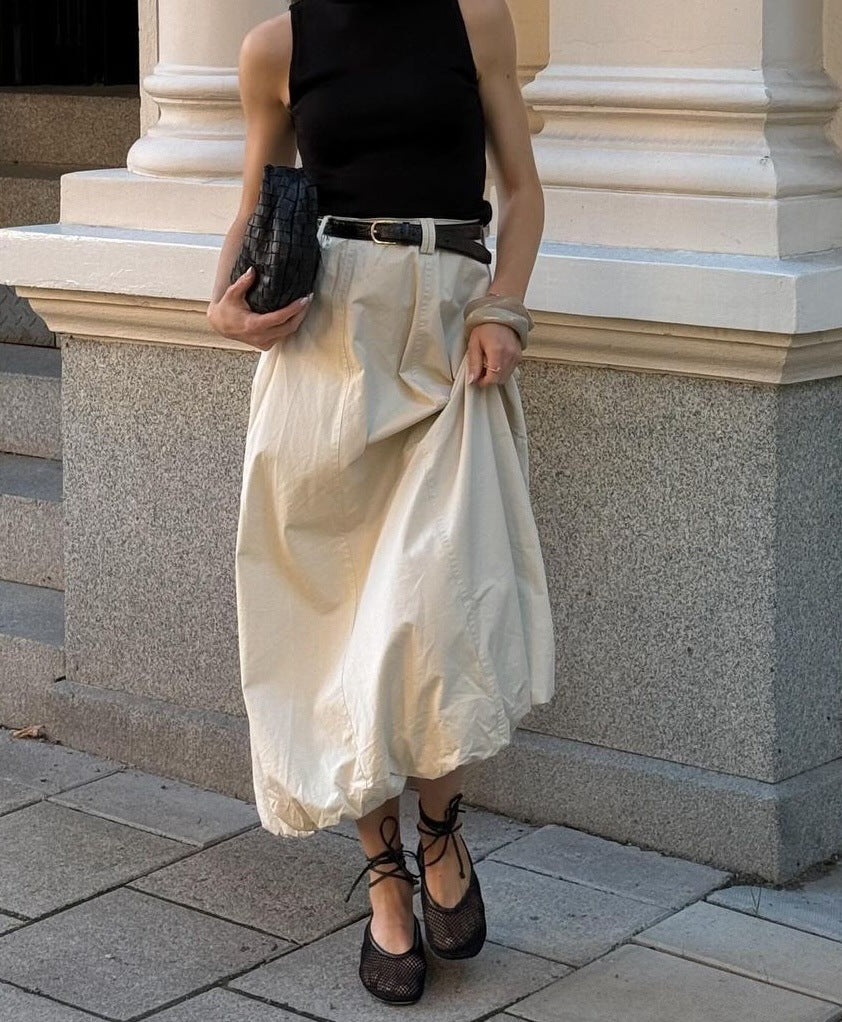 Saia de estilo de rua inspirada em francês com elegância simples